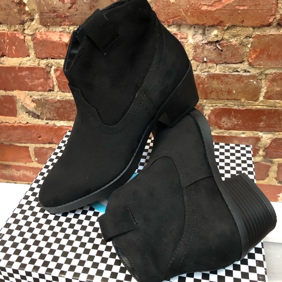 The Mighty Bootie BLACK - Picture 2 of 8